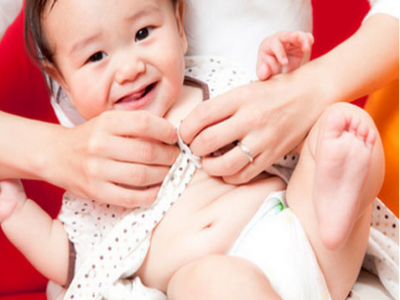 這才是寶寶手涼的真正原因，不要再給寶寶瞎穿衣服了！