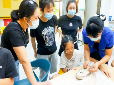 紅荔社區(qū)開(kāi)展“收納小能手，巧手系鞋帶”孩子生活技能培訓(xùn)活動(dòng)